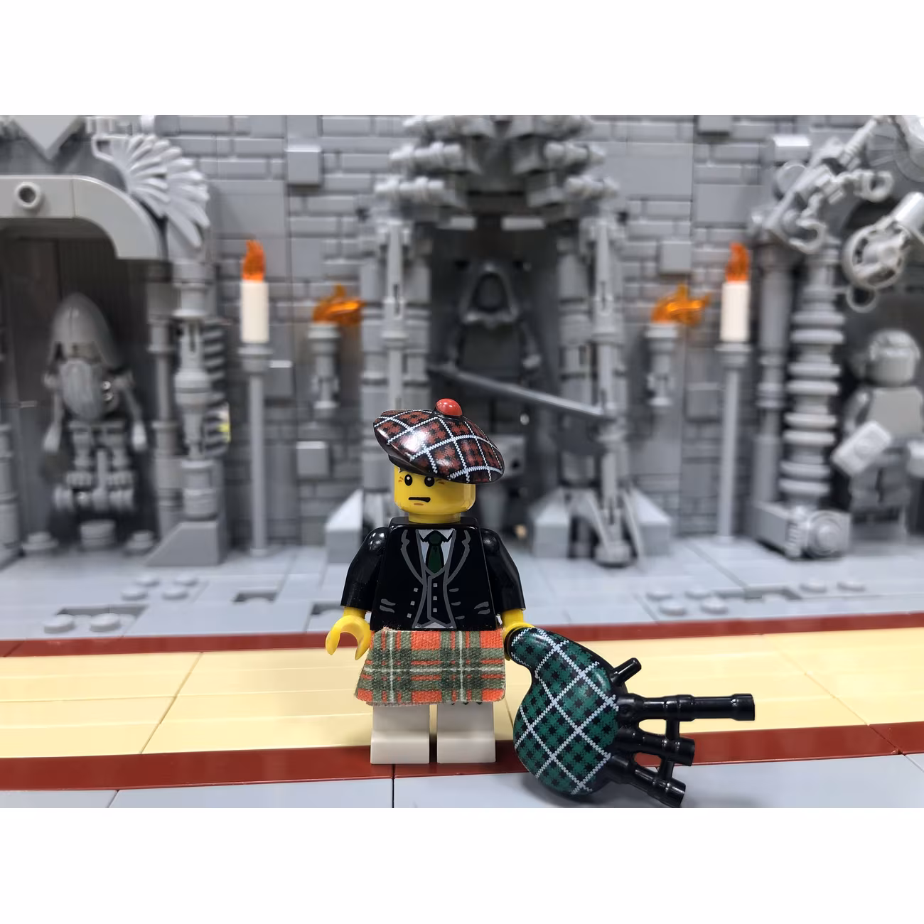 Bagpiper, Series 7 (Complete Set with Stand and Accessories) Bagpiper, Series 7 (Complete Set with Stand and Accessories)