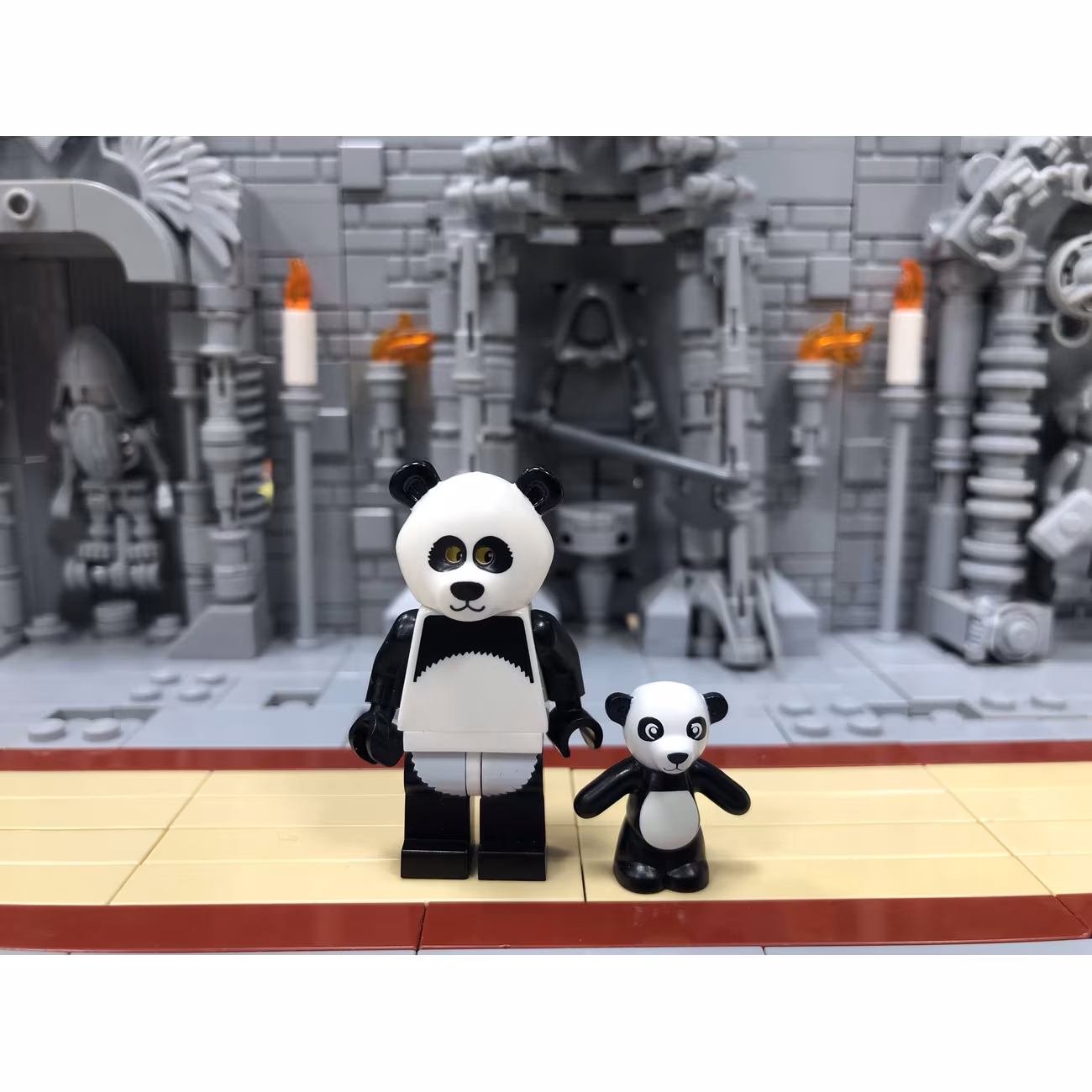 Panda Guy, The LEGO Movie (Complete Set with Stand and Accessories) Panda Guy, The LEGO Movie (Complete Set with Stand and Accessories)