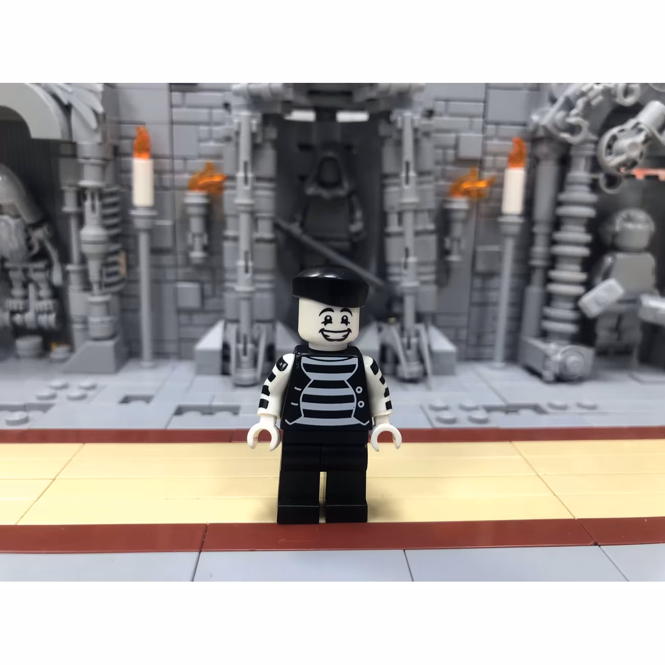 Mime, Series 2 (Minifigure Only without Stand and Accessories) Mime, Series 2 (Minifigure Only without Stand and Accessories)