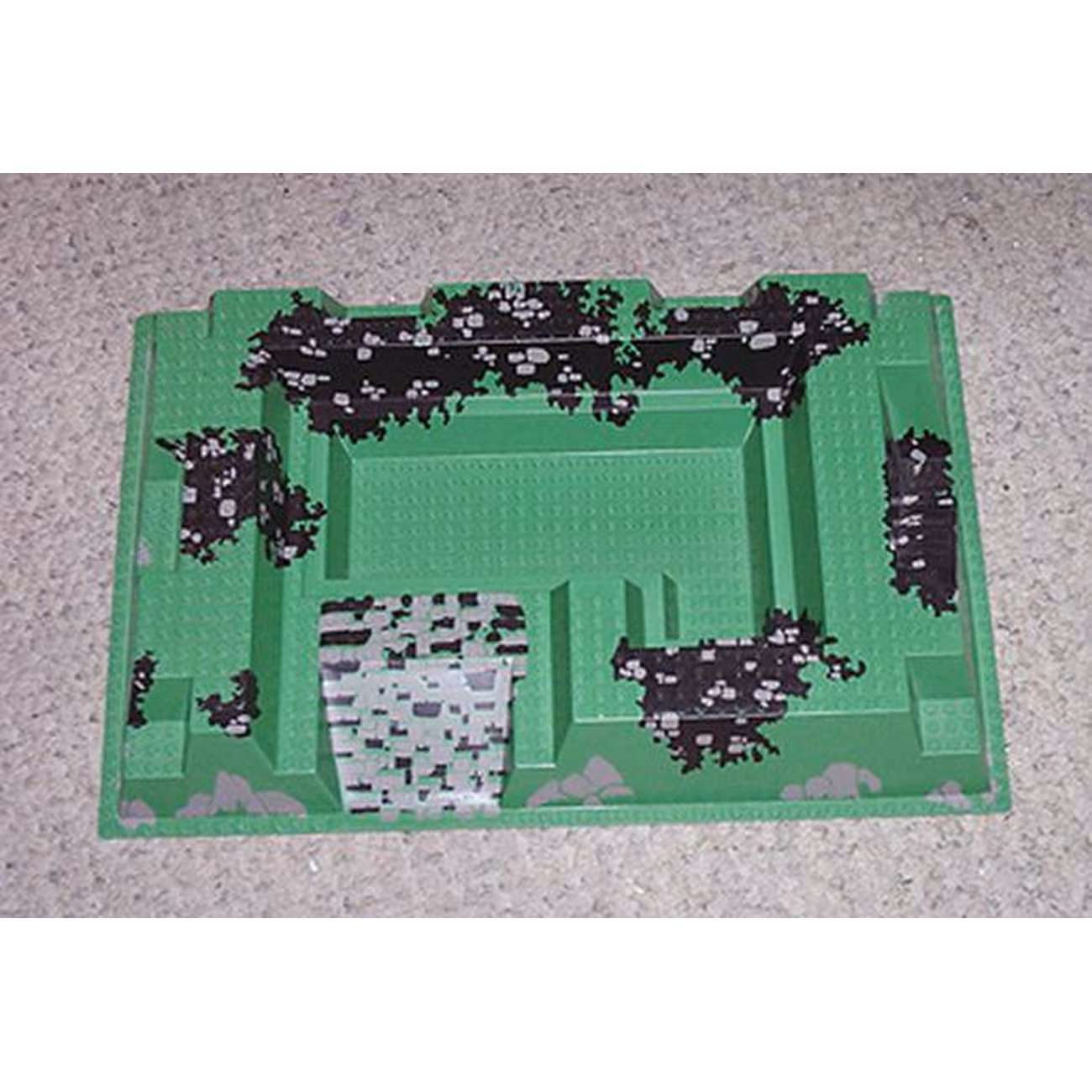 Baseplate, Raised 32 x 48 x 6 with Center Pit with Stones Pattern Baseplate, Raised 32 x 48 x 6 with Center Pit with Stones Pattern