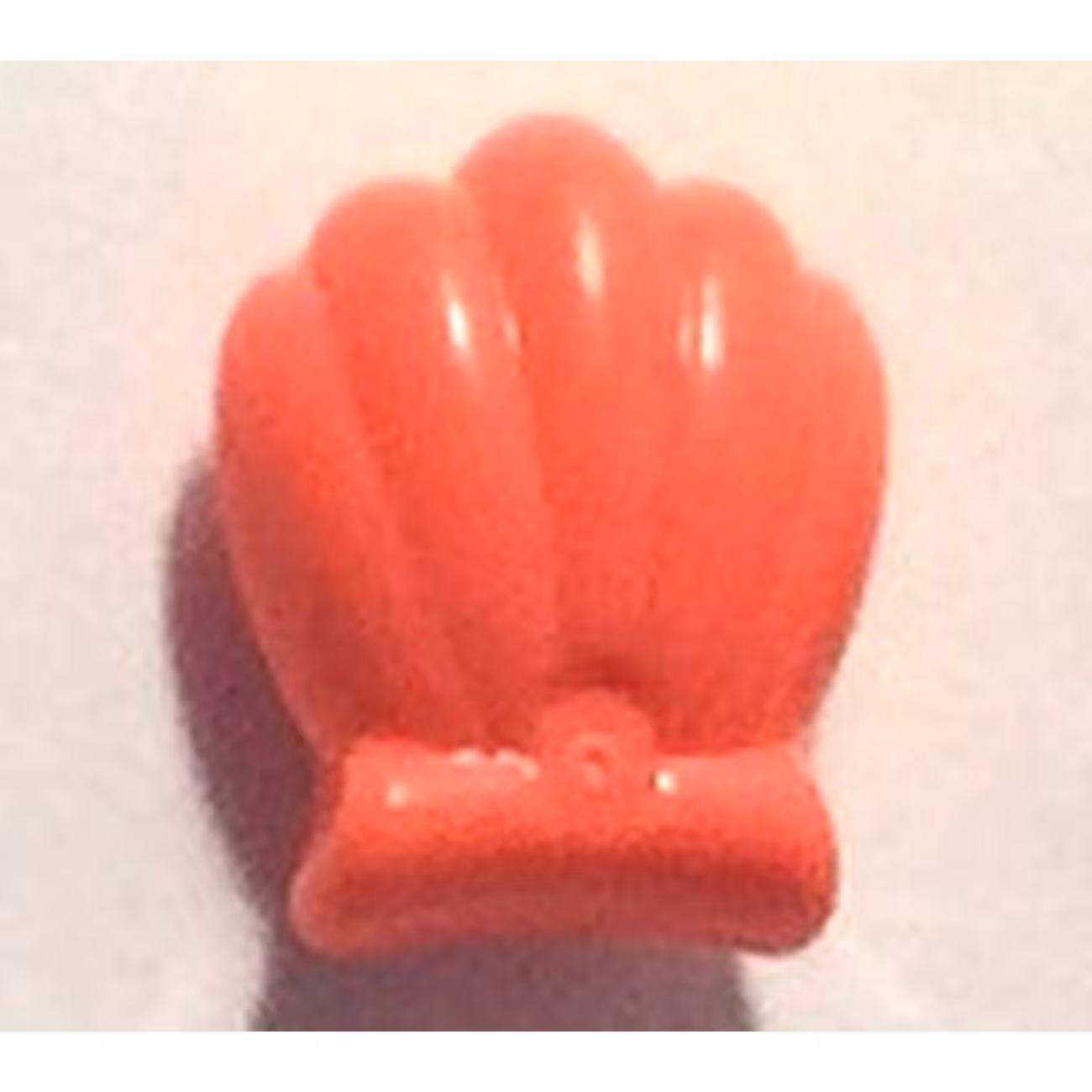 Friends Accessories Clam Shell Small Friends Accessories Clam Shell Small