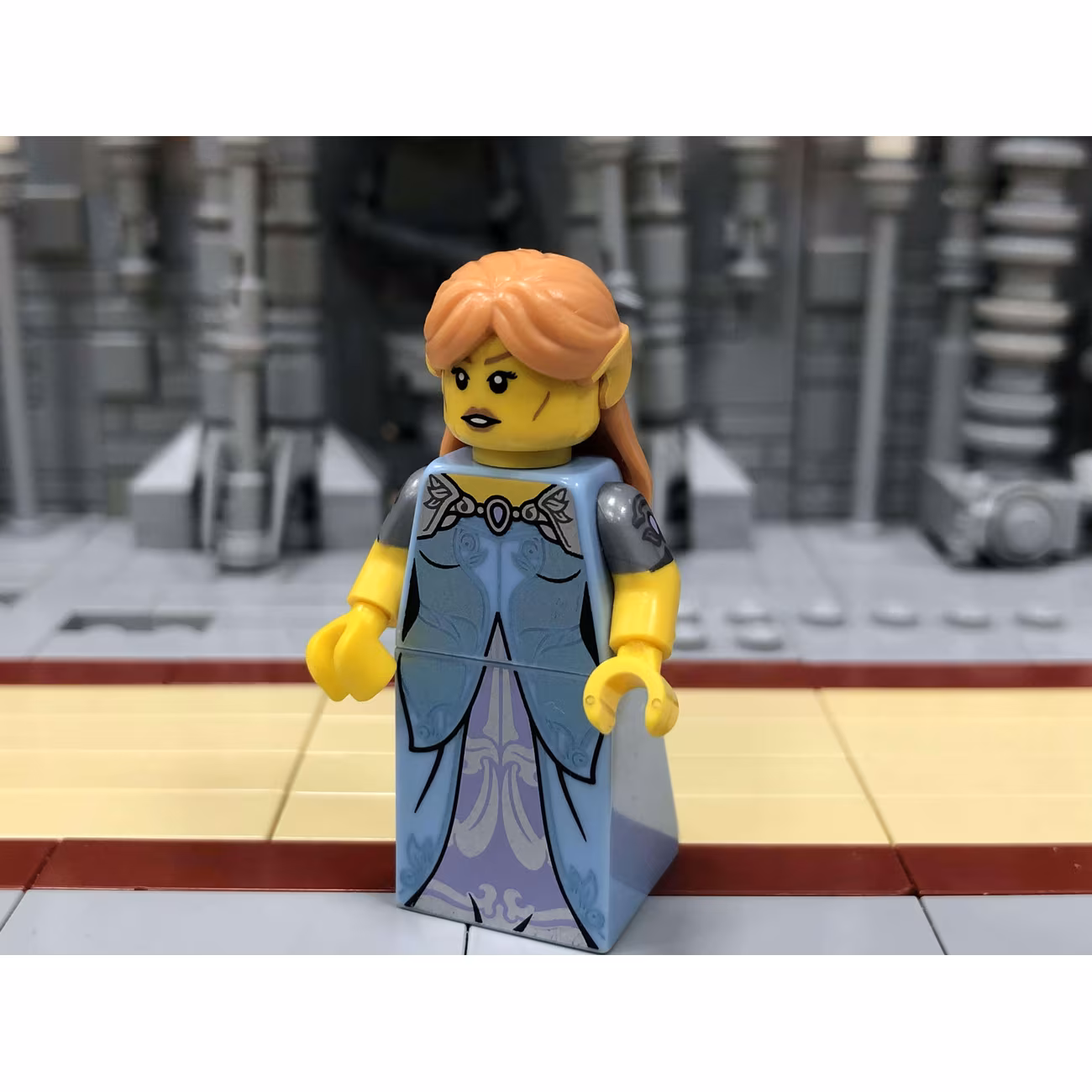 Elf Maiden, Series 17 (Minifigure Only without Stand and Accessories) Elf Maiden, Series 17 (Minifigure Only without Stand and Accessories)