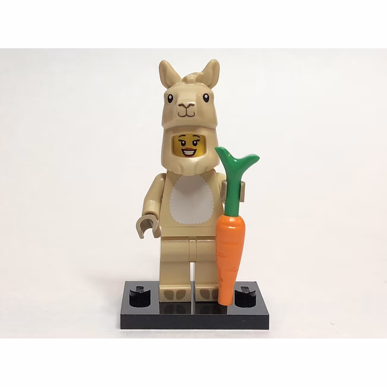 Llama Costume Girl, Series 20 (Complete Set with Stand and Accessories) Llama Costume Girl, Series 20 (Complete Set with Stand and Accessories)