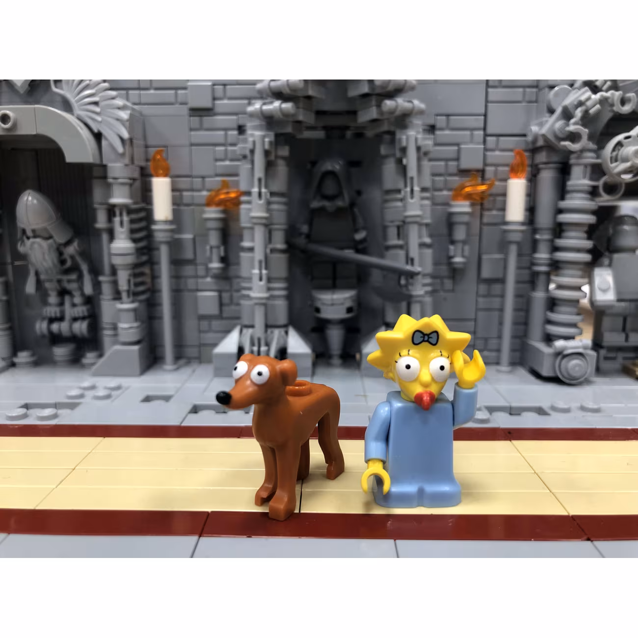 Maggie and Santa's Little Helper, The Simpsons, Series 2 (Complete Set with Stand and Accessories) Maggie and Santa's Little Helper, The Simpsons, Series 2 (Complete Set with Stand and Accessories)