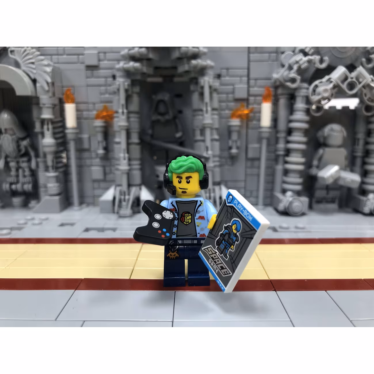 Video Game Champ, Series 19 (Complete Set with Stand and Accessories) Video Game Champ, Series 19 (Complete Set with Stand and Accessories)