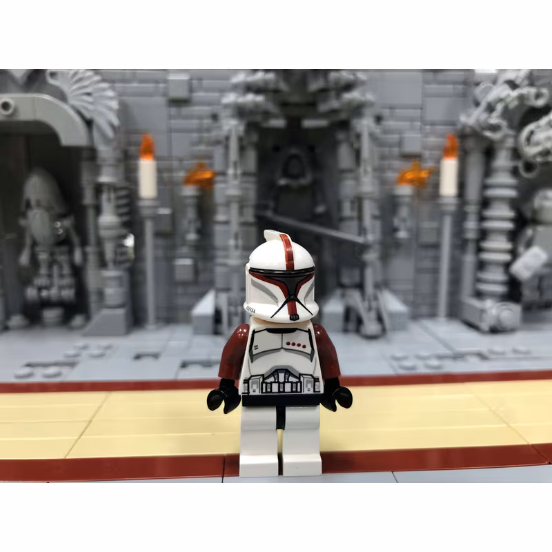 Clone Trooper Captain (Phase 1) - Scowl