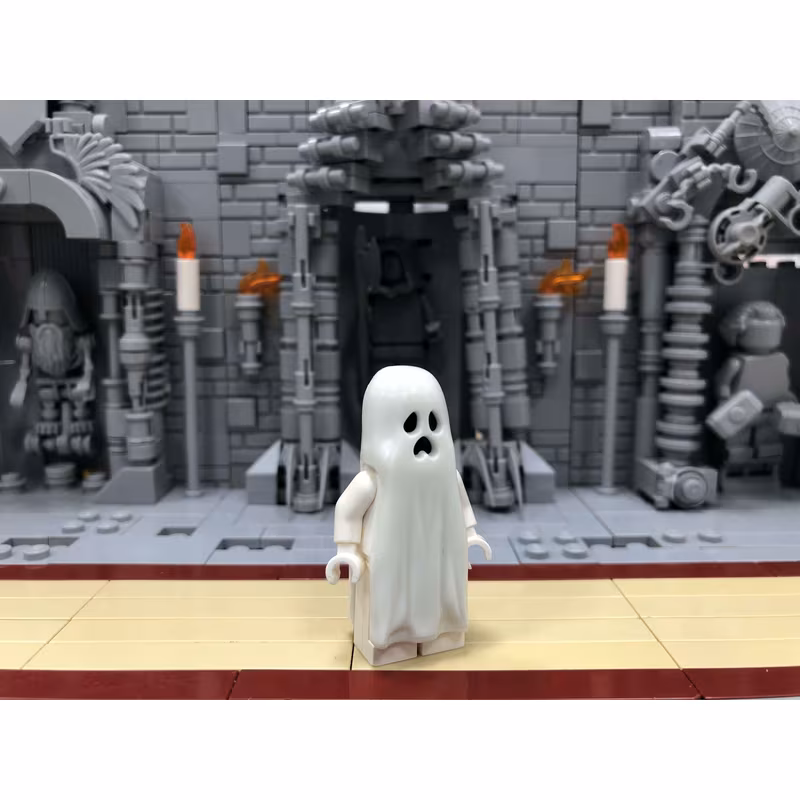 Ghost with Pointed Top Shroud