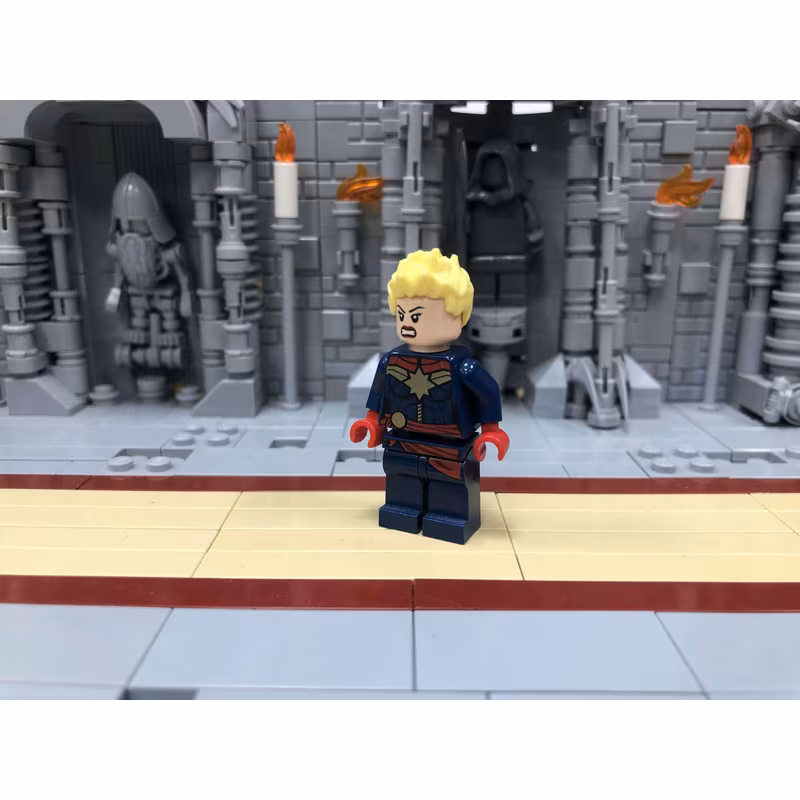 Captain Marvel - Red Sash