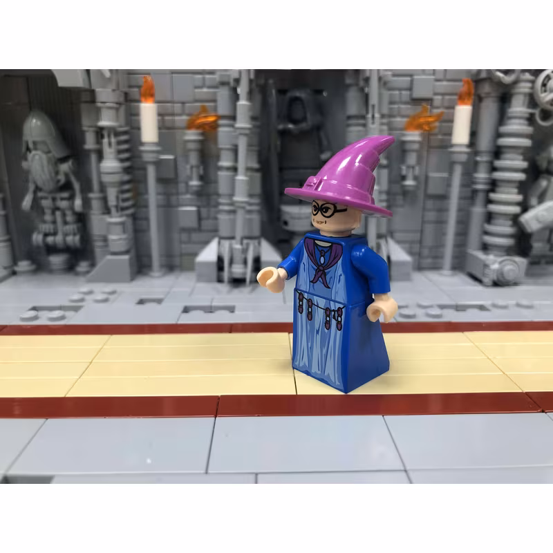 Professor Sybill Trelawney - Light Purple Hat, Blue Robes