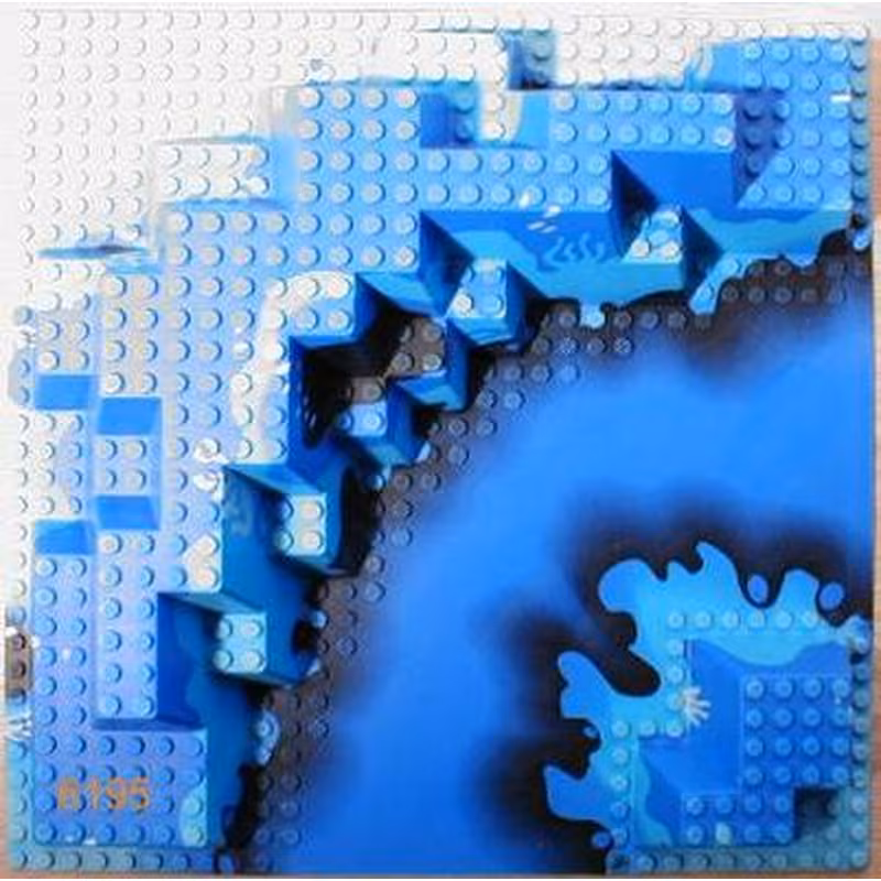 Baseplate, Raised 32 x 32 Canyon with Blue Underwater Pattern