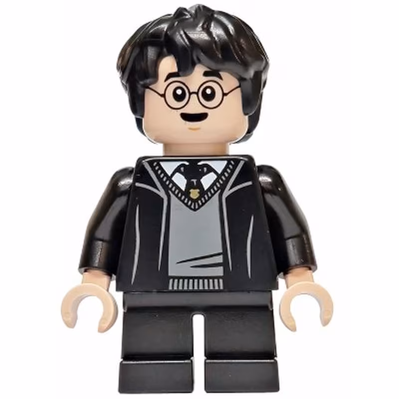 Harry Potter - Hogwarts Robe, Black Tie, Surprised