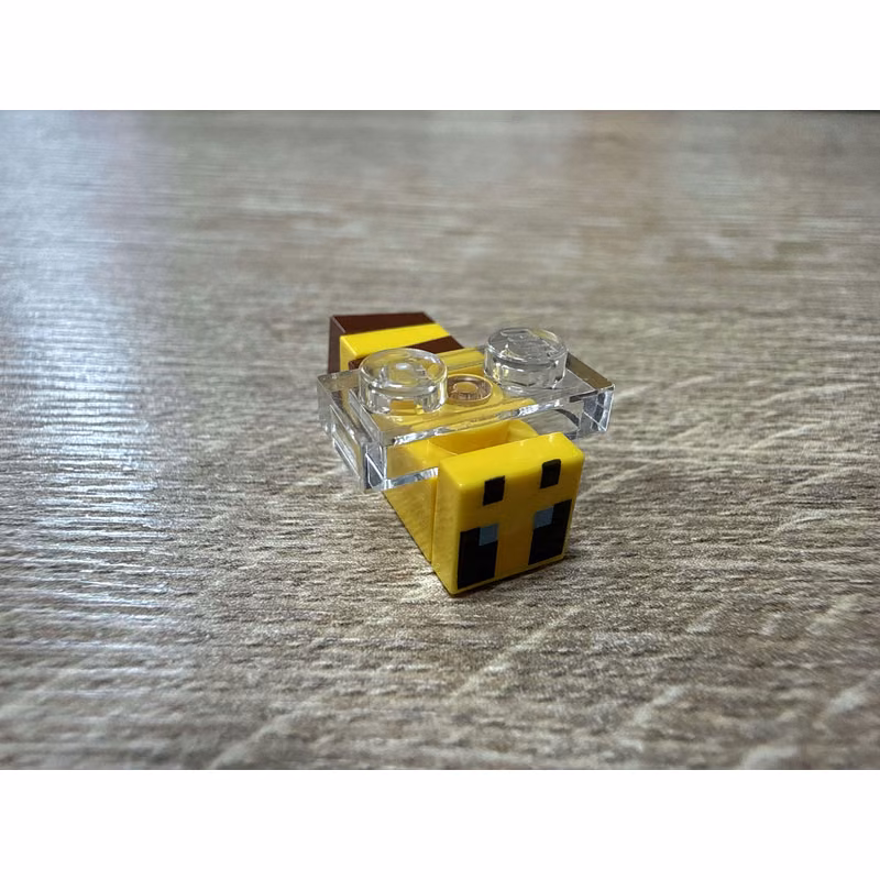 Minecraft Bee, Passive - Brick Built Minecraft Bee, Passive - Brick Built