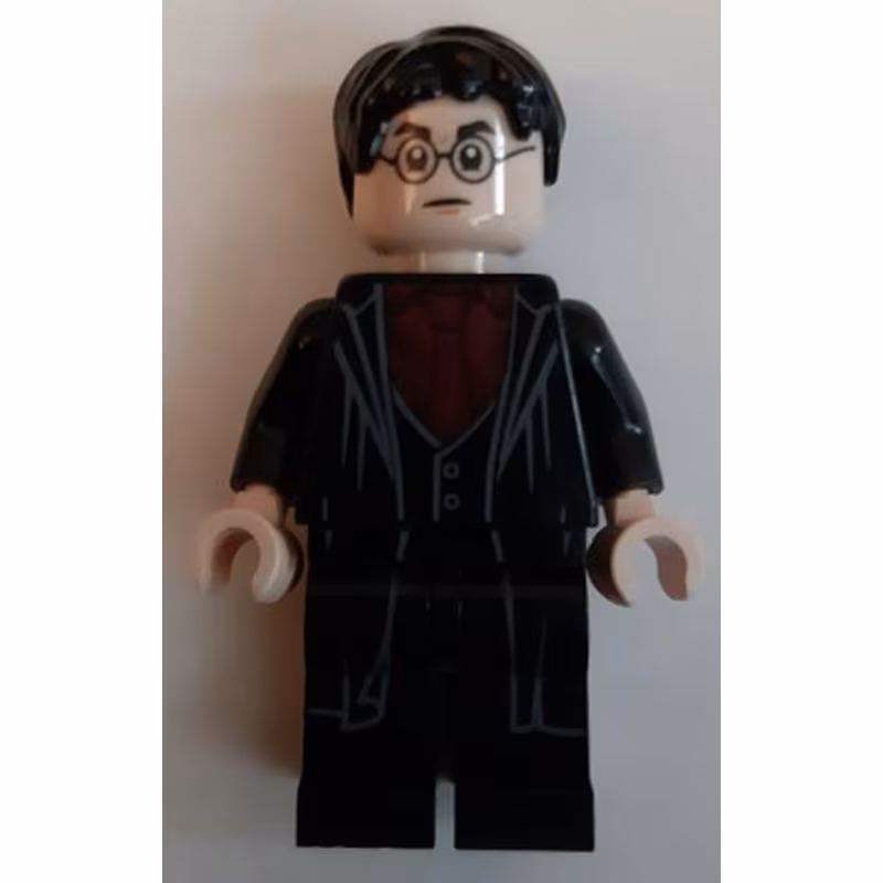 Harry Potter - Dark Red Shirt and Tie, Black Robe