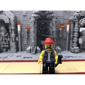 Минифигурка Lego col10-16 Motorcycle Mechanic, Series 10 (Complete Set with Stand and Accessories)